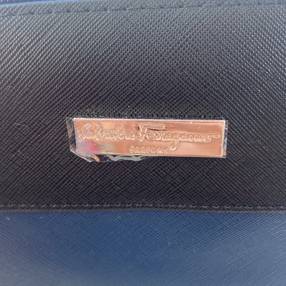 Salvatore Ferragamo x Eva Air Pouch Toiletry Bag - Picture 7 of 15